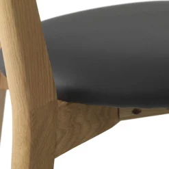 AUDE Lot de 2 chaises de bar en bois et simili H67cm