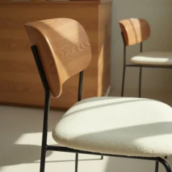 JENS Lot de 2 chaises en bois, tissu bouclette et métal