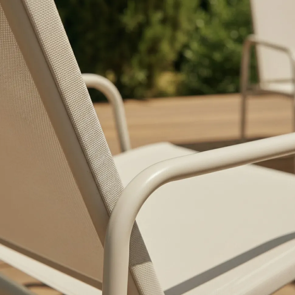 KALLIA Salon de jardin 4 personnes en acier traité et textilène