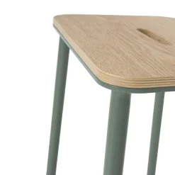 NOKI Lot de 2 tabourets de bar en bois et métal H65cm
