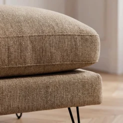 VILLABON Pouf en tissu pieds épingles noirs